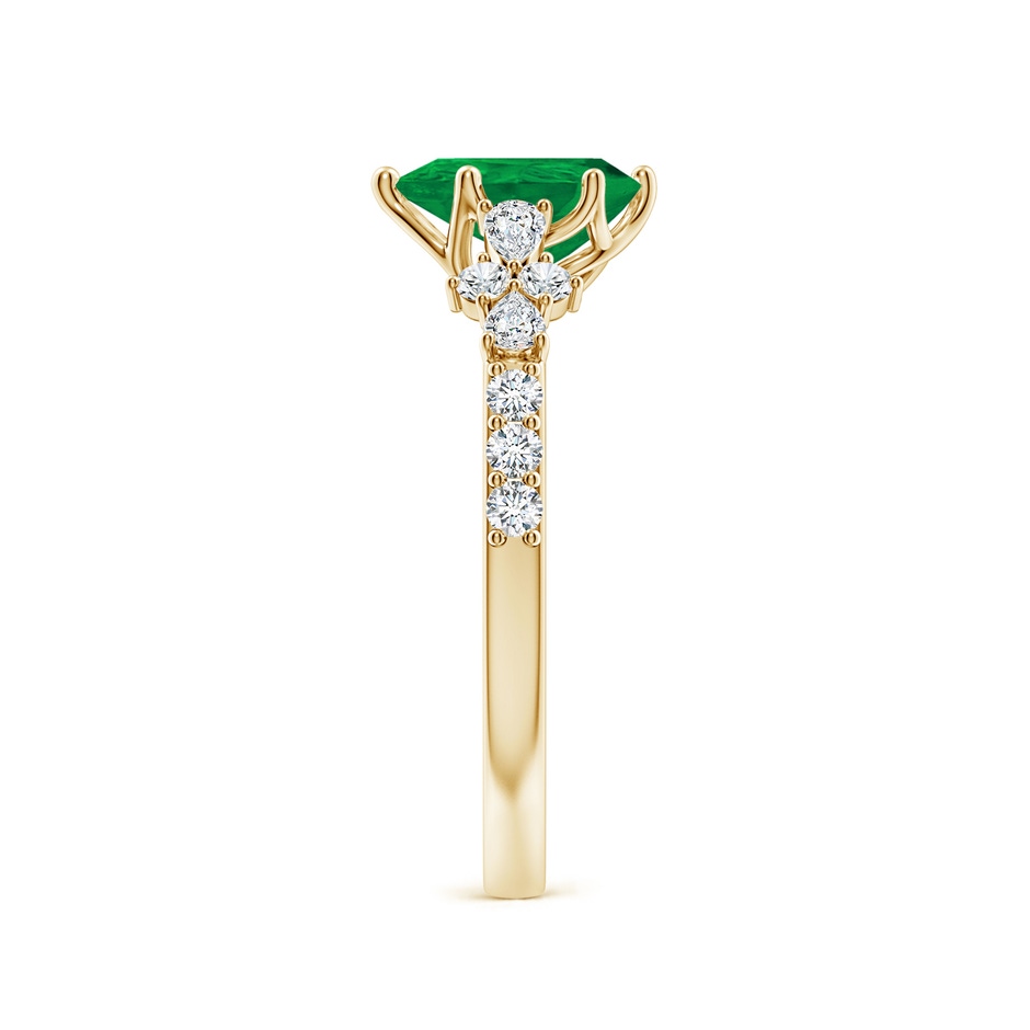 8x6mm AA Pear-Shaped Emerald Side Stone Engagement Ring with Accents in Yellow Gold side 299