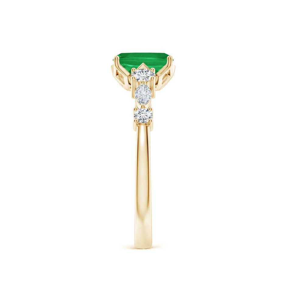 7x5mm A Classic Cushion Rectangular Emerald Side Stone Engagement Ring in Yellow Gold side 299