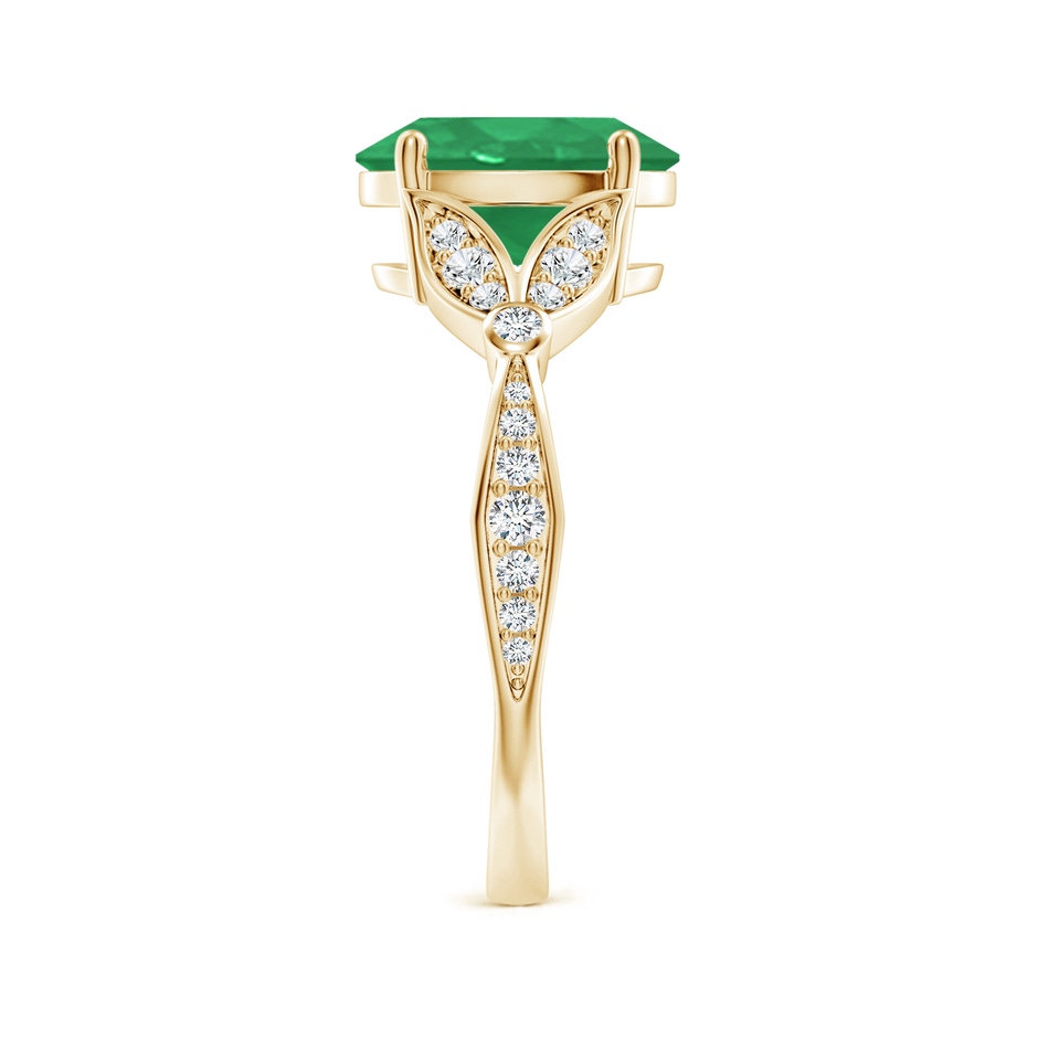 10x8mm A Nature-Inspired Oval Emerald Engagement Ring with Leaf Motifs in 18K Yellow Gold side 299
