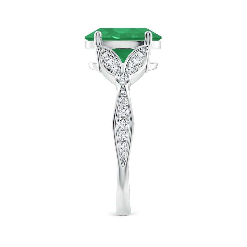 10x8mm A Nature-Inspired Oval Emerald Engagement Ring with Leaf Motifs in P950 Platinum side 299