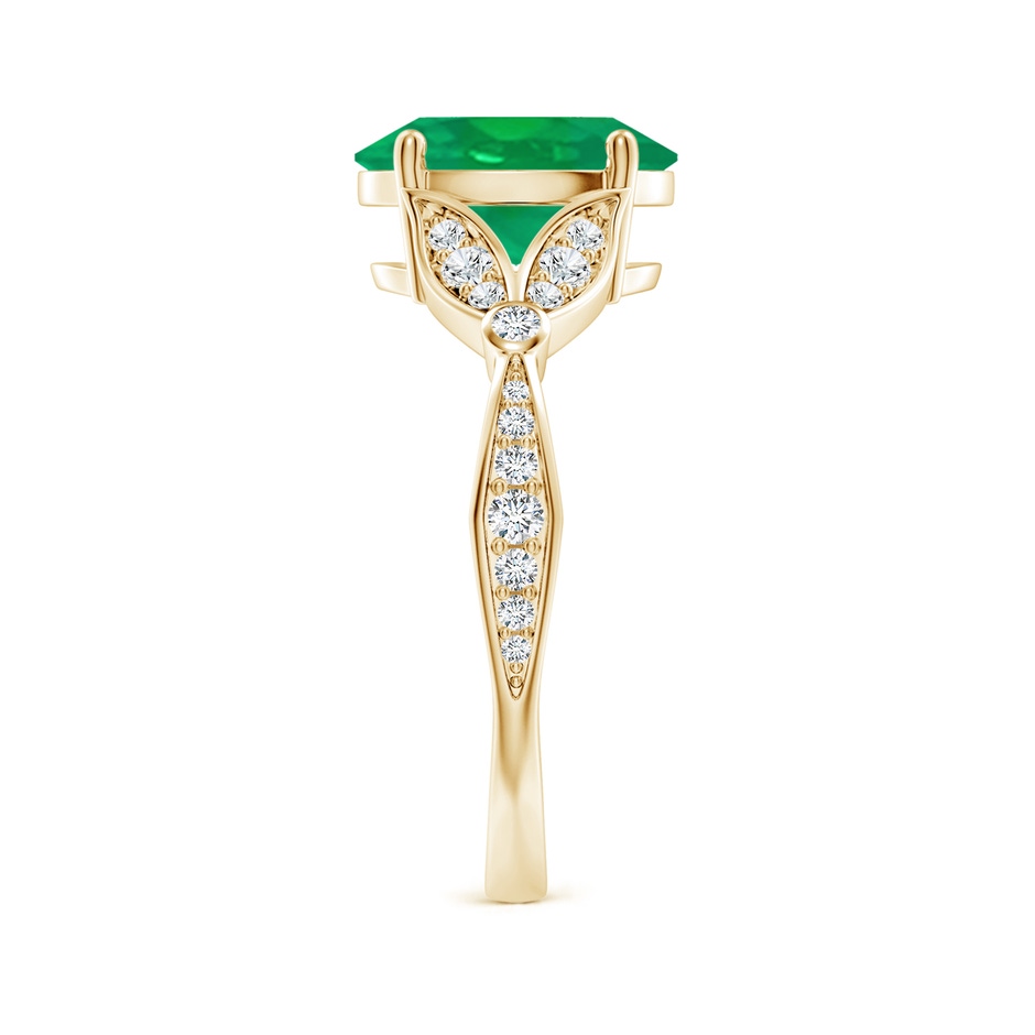 10x8mm AA Nature-Inspired Oval Emerald Engagement Ring with Leaf Motifs in Yellow Gold side 299