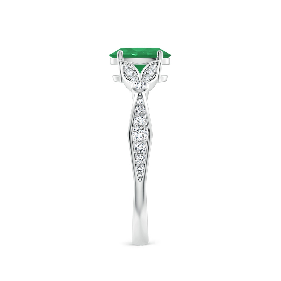 7x5mm A Nature-Inspired Oval Emerald Engagement Ring with Leaf Motifs in P950 Platinum side 299