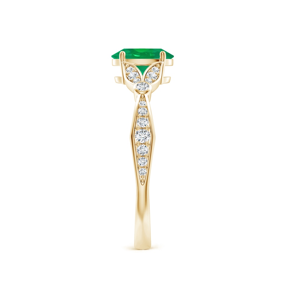 7x5mm AA Nature-Inspired Oval Emerald Engagement Ring with Leaf Motifs in Yellow Gold side 299