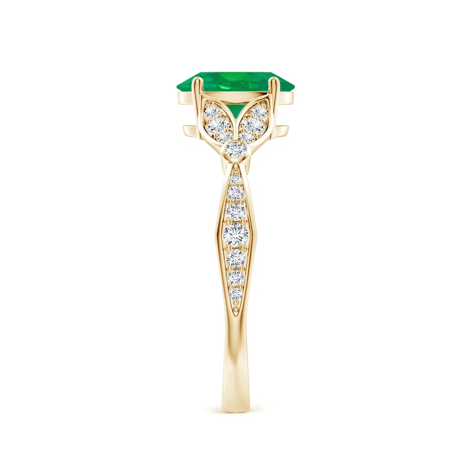 8x6mm AA Nature-Inspired Oval Emerald Engagement Ring with Leaf Motifs in Yellow Gold side 299