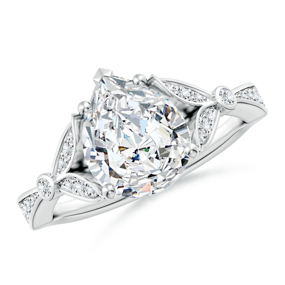 10x8mm GVS2 Nature-Inspired Pear Diamond Engagement Ring with Leaf Motifs in P950 Platinum 