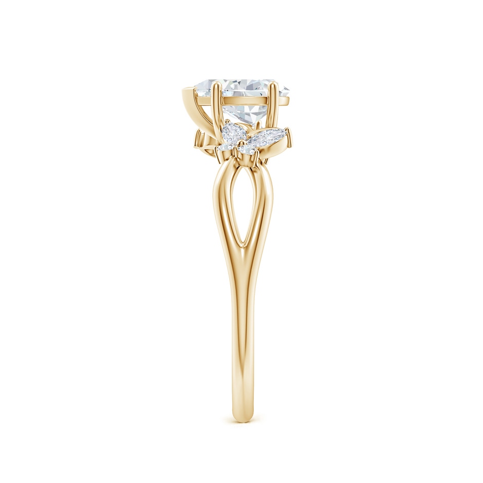 7x5mm GVS2 Pear-Shaped Diamond Butterfly Engagement Ring in Yellow Gold side 299
