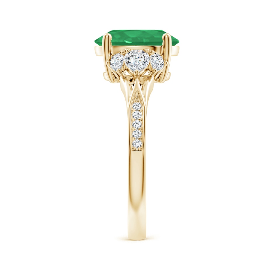 10x8mm A Oval Emerald Engagement Ring with Pear Diamonds in Yellow Gold side 299