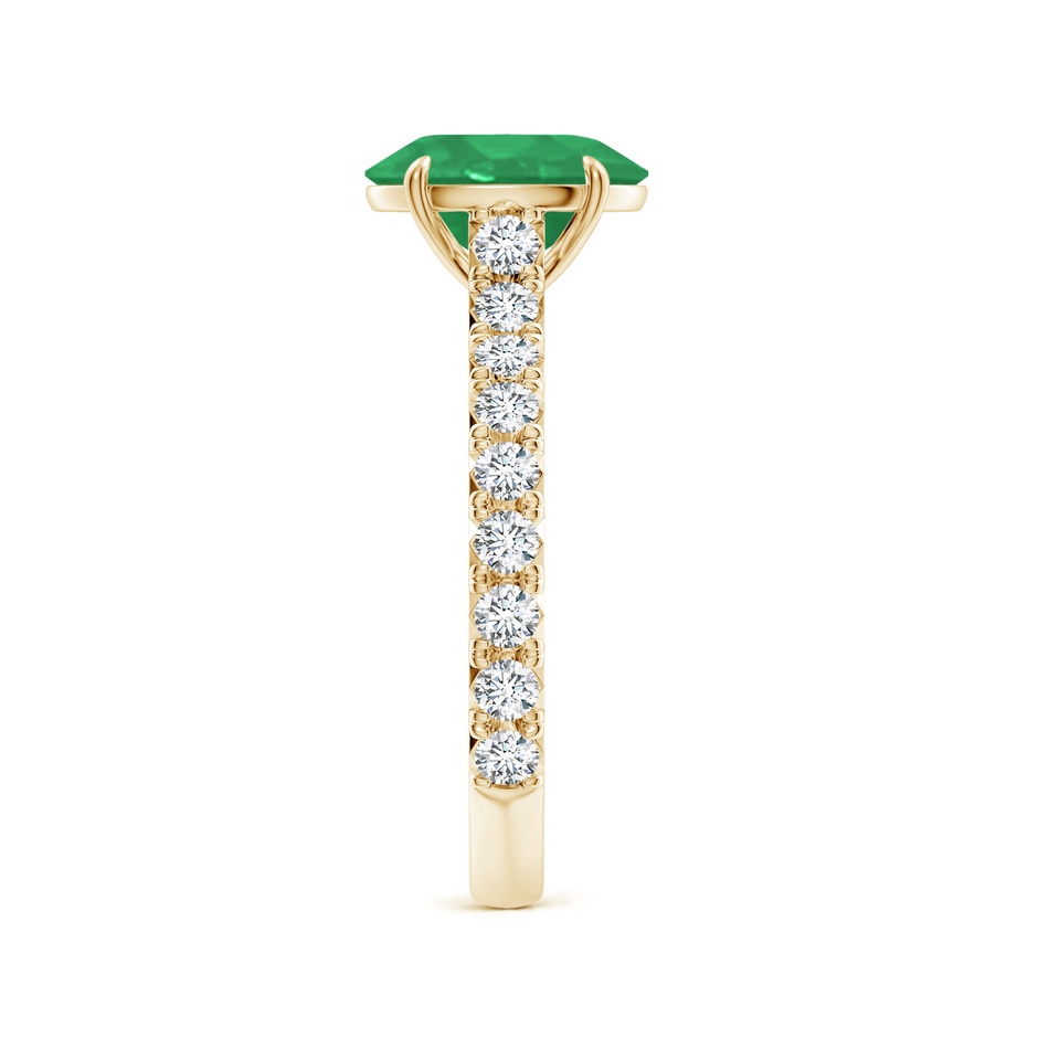 9x7mm A Oval Emerald Two Tone Engagement Ring with Accents in Yellow Gold side 299