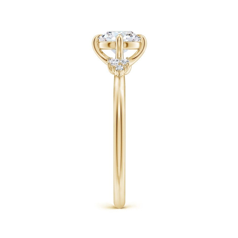 6mm GVS2 Round Diamond Engagement Ring with Mixed Cut Accents in Yellow Gold side 299