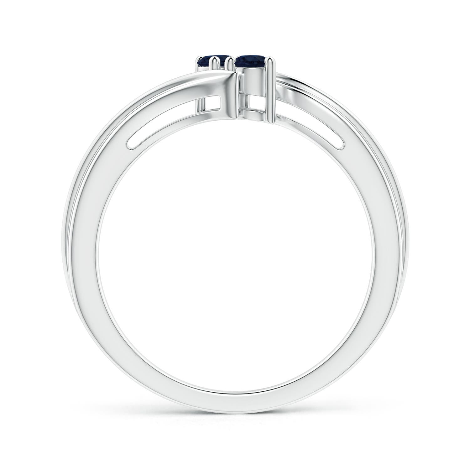 A - Blue Sapphire / 0.2 CT / 14 KT White Gold