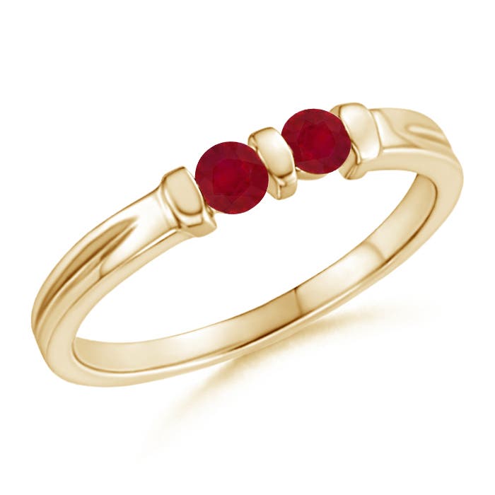 AA - Ruby / 0.3 CT / 14 KT Yellow Gold