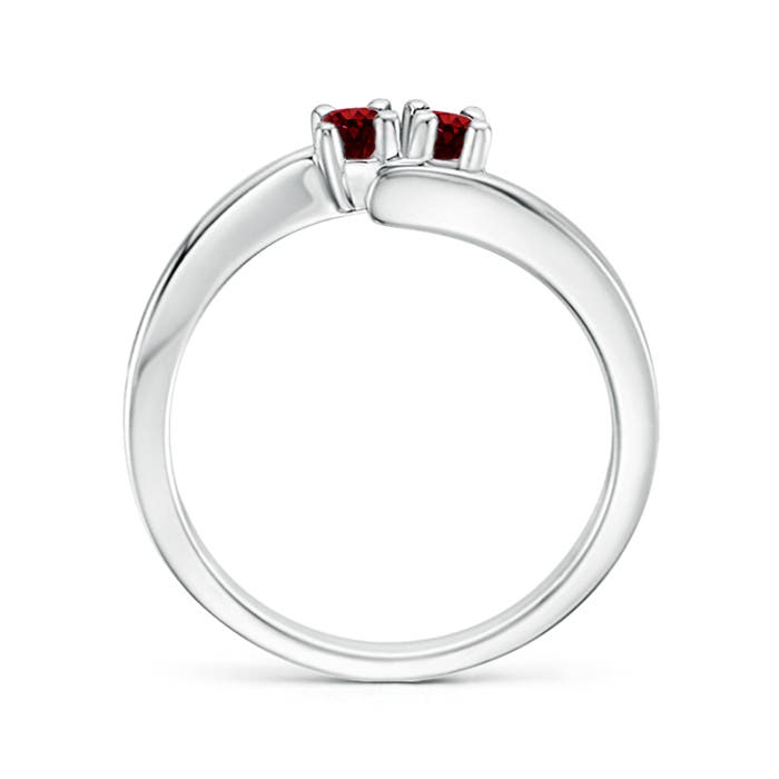 AAAA - Ruby / 0.3 CT / 14 KT White Gold