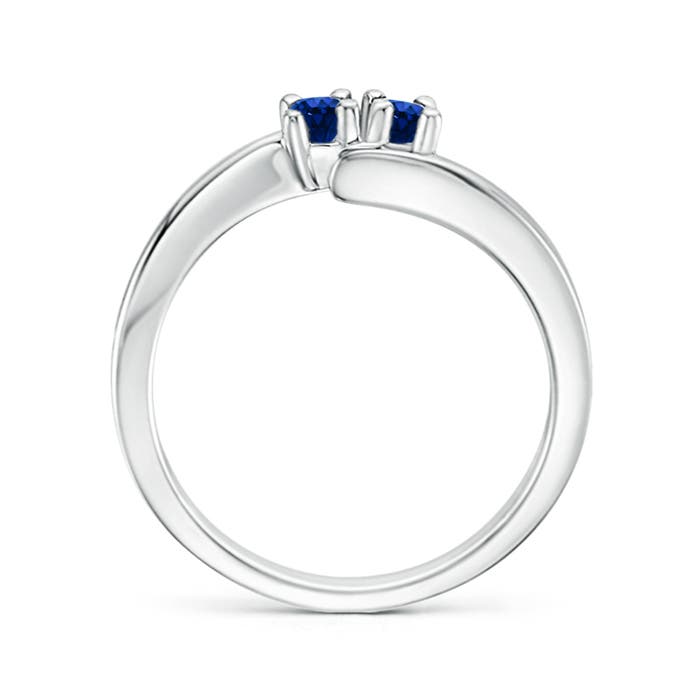 AAAA - Blue Sapphire / 0.28 CT / 14 KT White Gold