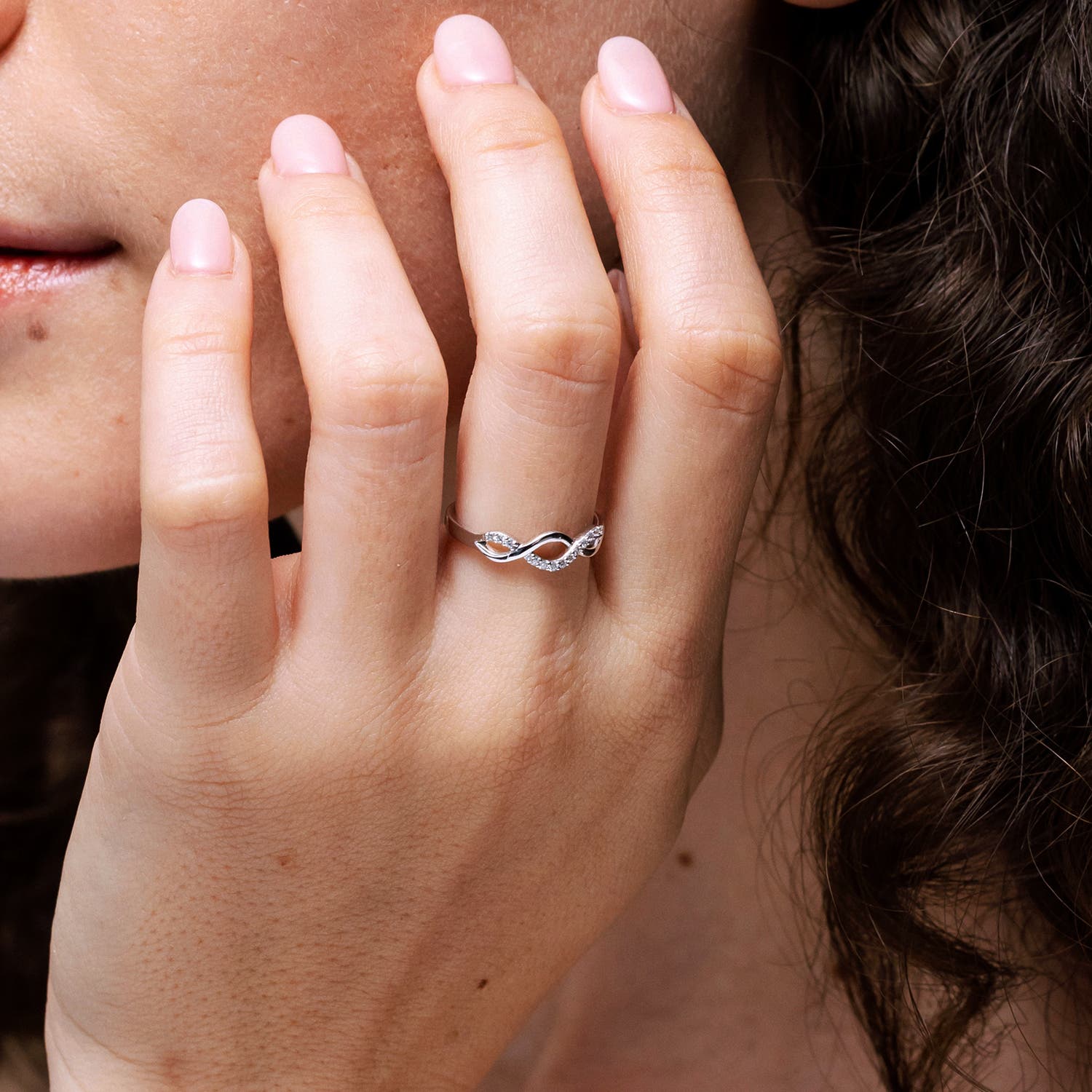 Single Sided Diamond Criss-Cross Infinity Ring in 18K White