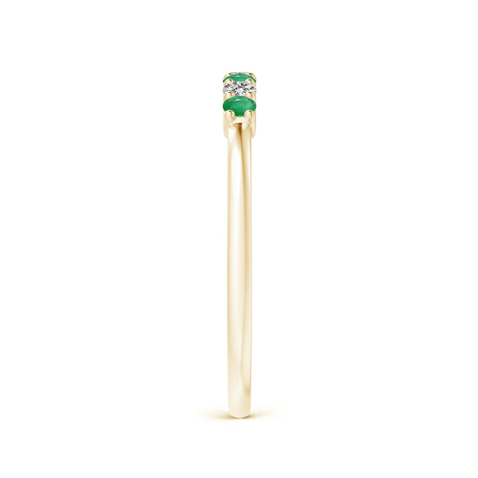 2mm A Half Eternity Seven Stone Emerald and Diamond Wedding Ring in Yellow Gold Side 299