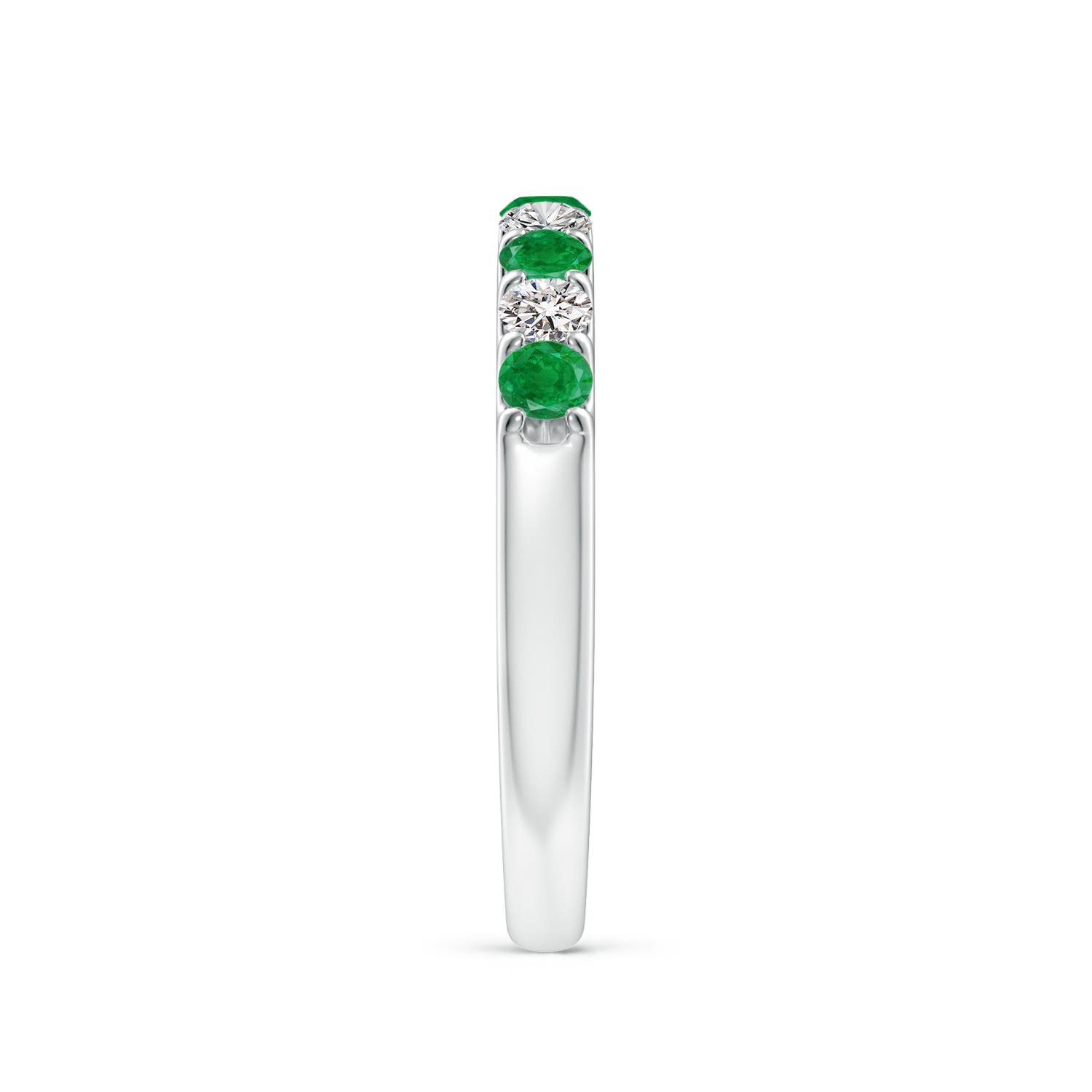 AA - Emerald / 0.59 CT / 14 KT White Gold