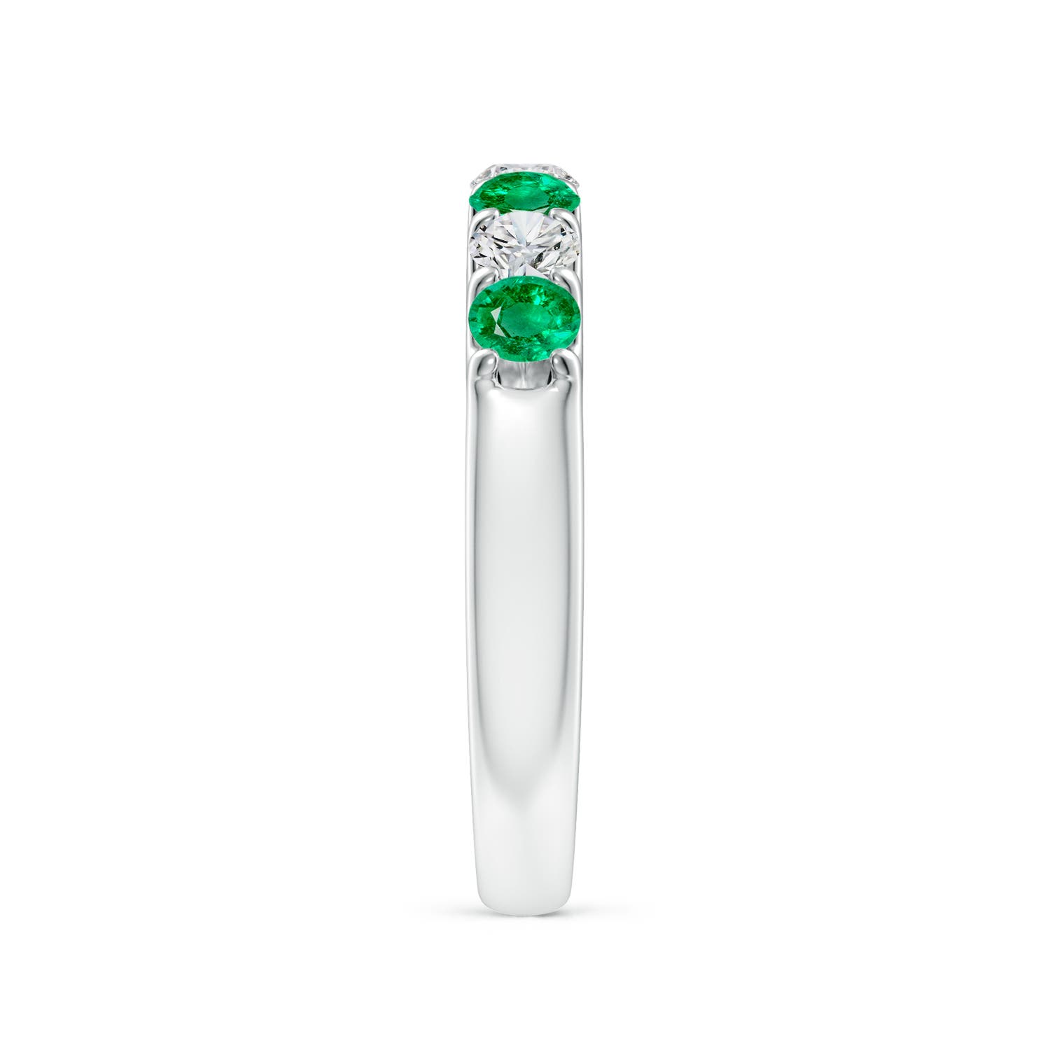 AAA - Emerald / 0.79 CT / 14 KT White Gold