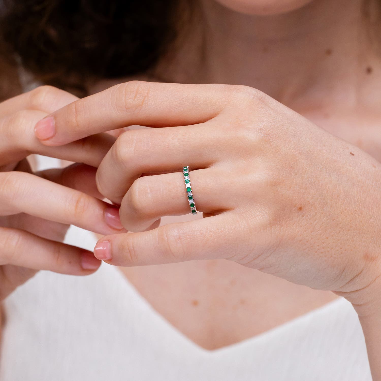 WRGD_SR0702ED lifestyle image - lifestyle 4