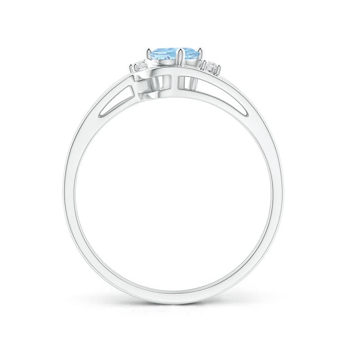 AAA - Aquamarine / 0.42 CT / 14 KT White Gold