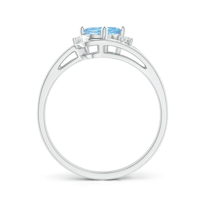 AAAA - Aquamarine / 0.63 CT / 14 KT White Gold