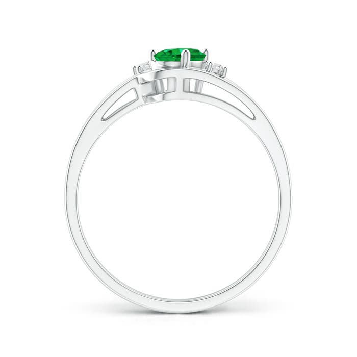 AAA - Emerald / 0.42 CT / 14 KT White Gold