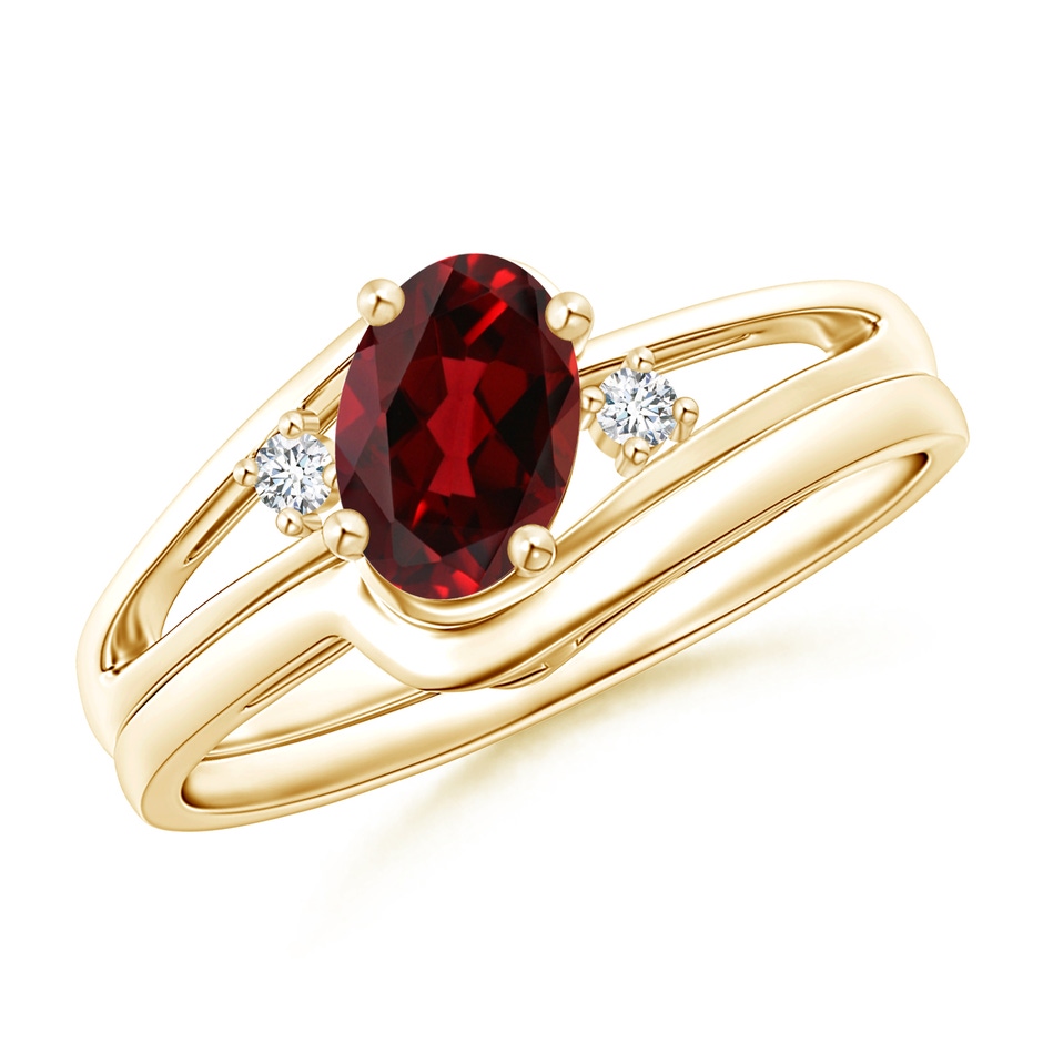 7x5mm AAAA Split Shank Garnet Engagement Ring with Wedding Band in Yellow Gold 