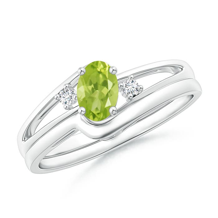 AA - Peridot / 0.5 CT / 14 KT White Gold