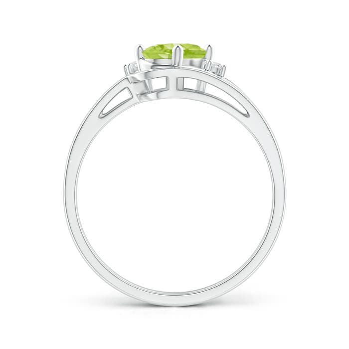 AA - Peridot / 0.88 CT / 14 KT White Gold