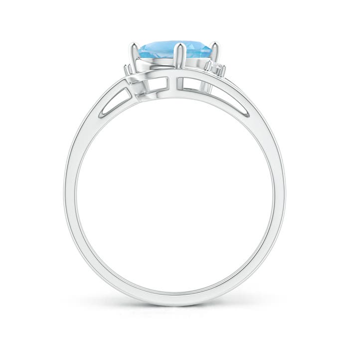 A - Swiss Blue Topaz / 1.55 CT / 14 KT White Gold