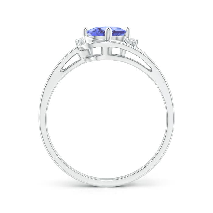 A - Tanzanite / 0.83 CT / 14 KT White Gold