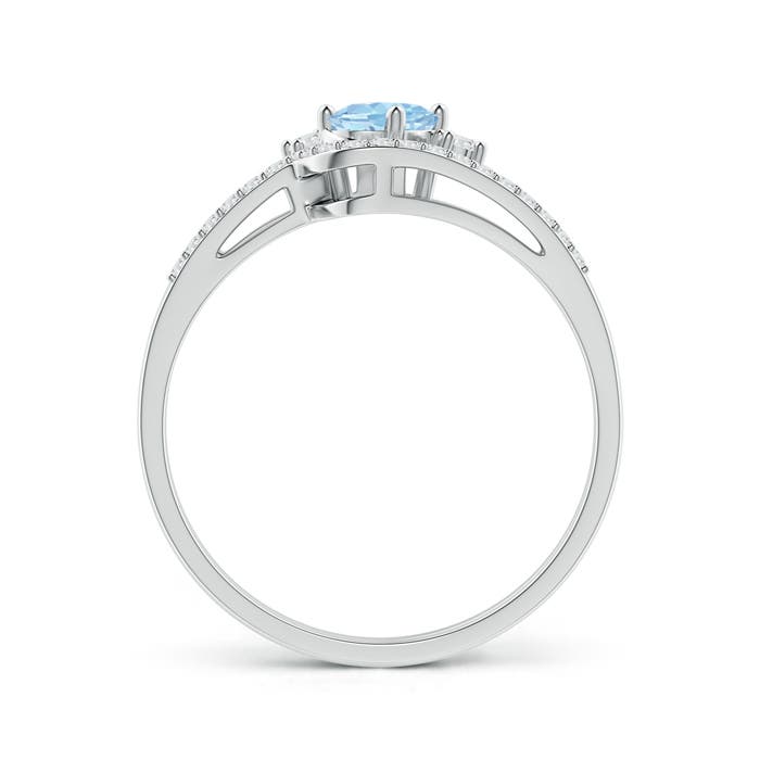 AAA - Aquamarine / 0.53 CT / 14 KT White Gold