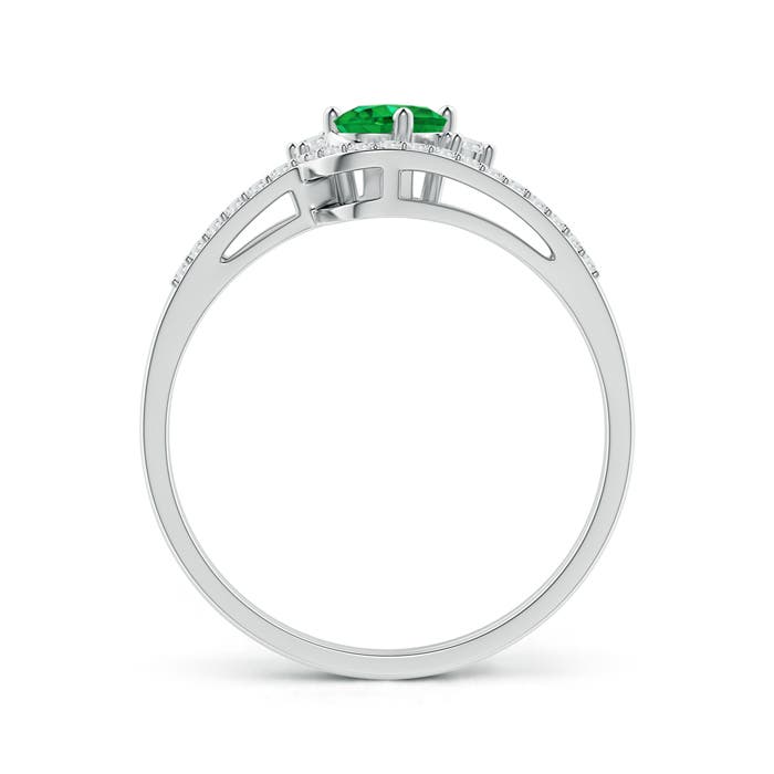 AAA - Emerald / 0.53 CT / 14 KT White Gold