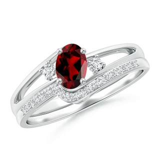 6x4mm AAAA Oval Garnet and Diamond Wedding Band Ring Set in P950 Platinum